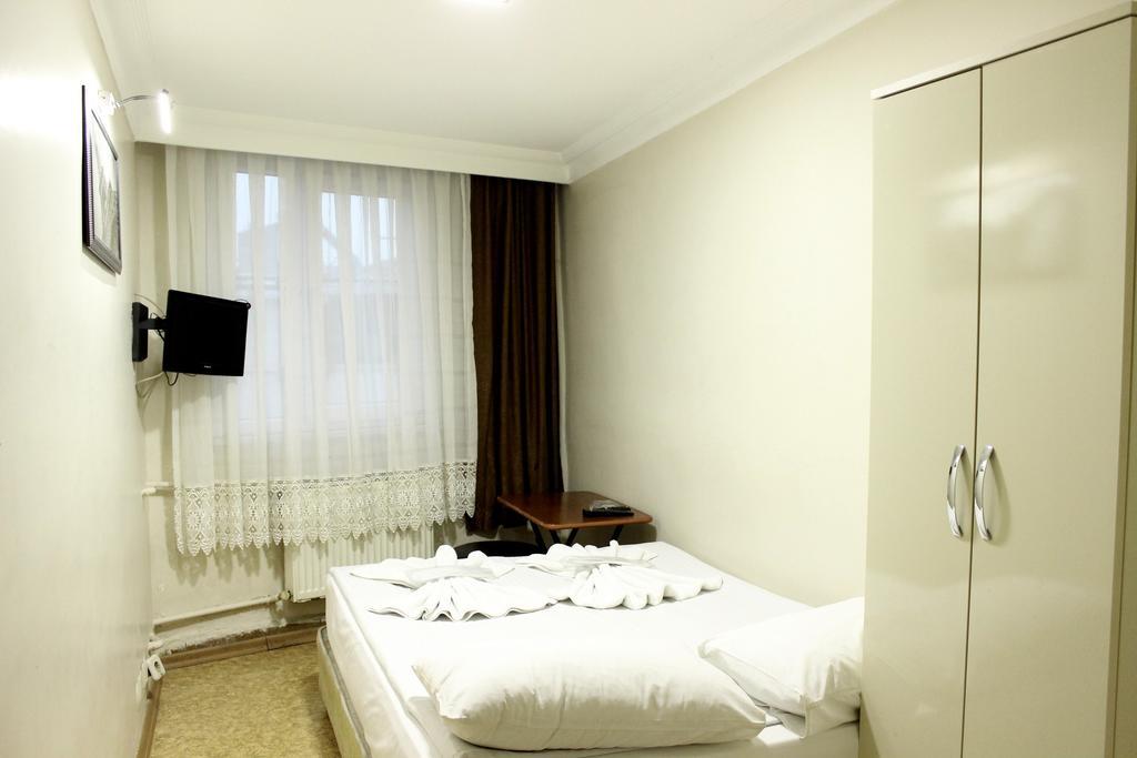 Simge Hotel Istanboel Buitenkant foto